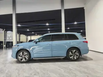 2021 Li Auto (Lixiang) One с пробегом 121 200 км
