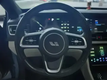2021 Li Auto (Lixiang) One с пробегом 95 000 км
