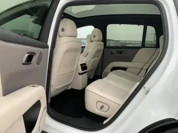 2025 Li Auto (Lixiang) i6 с пробегом 15 000 км