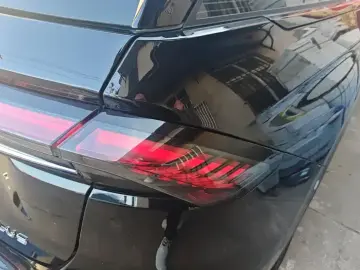 2023 Lincoln Nautilus с пробегом 42 000 км