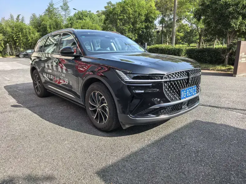 2026 Lincoln Nautilus с пробегом 11 800 км