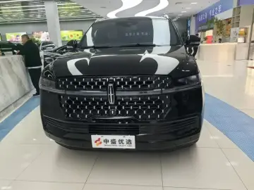2025 Lincoln Navigator с пробегом 1 100 км