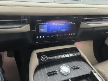 2025 Lincoln Navigator с пробегом 1 100 км