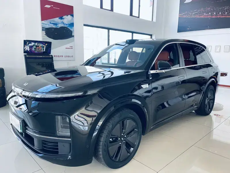 2024 Li Auto (Lixiang) L8 с пробегом 98 000 км