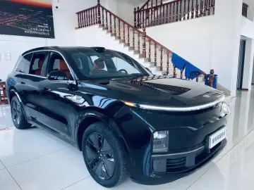 2024 Li Auto (Lixiang) L8 с пробегом 98 000 км