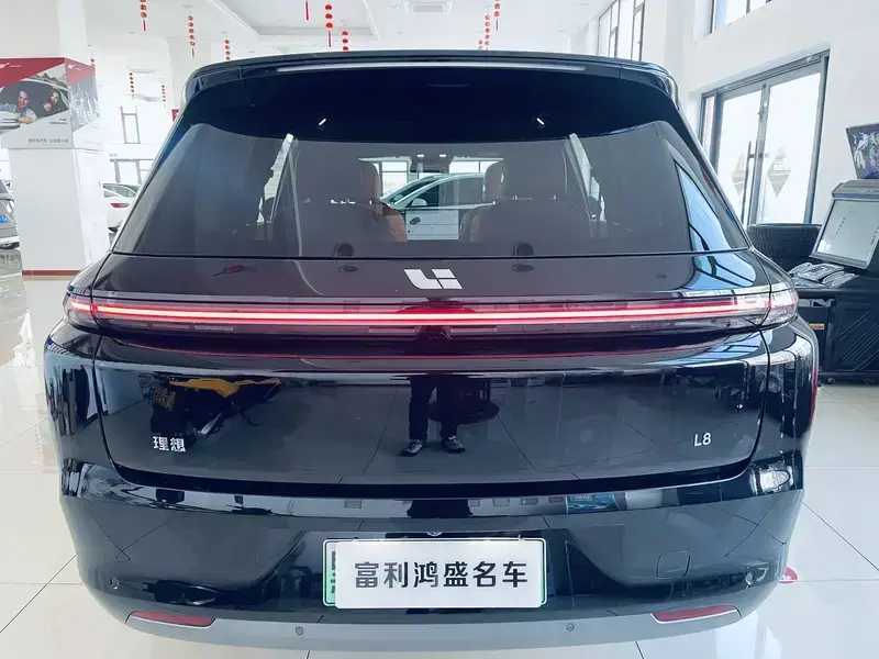 2024 Li Auto (Lixiang) L8 с пробегом 98 000 км