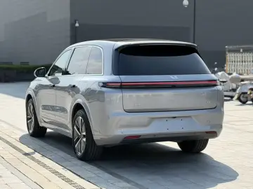 2024 Li Auto (Lixiang) L8 с пробегом 57 000 км