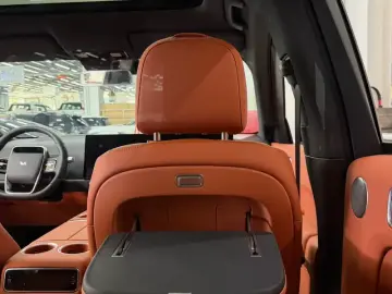 2024 Li Auto (Lixiang) L8 с пробегом 50 800 км