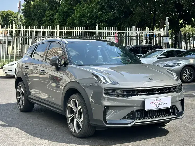2023 Lynk & Co 06 с пробегом 28 000 км