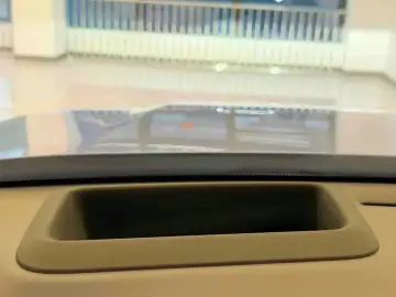 2025 Li Auto (Lixiang) L8 с пробегом 15 000 км