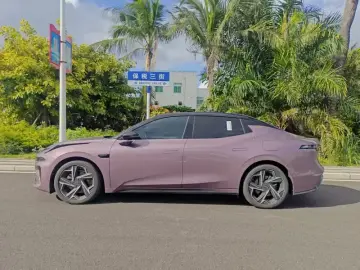 2026 Lynk & Co 07 с пробегом 6 800 км