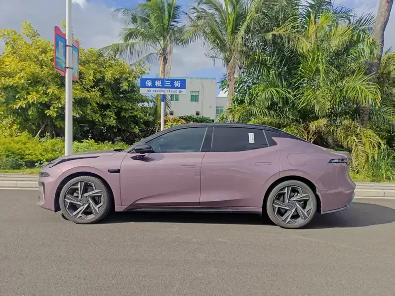 2026 Lynk & Co 07 с пробегом 6 800 км