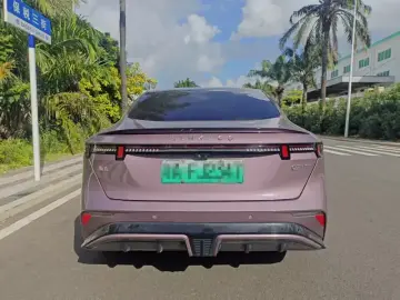 2026 Lynk & Co 07 с пробегом 6 800 км