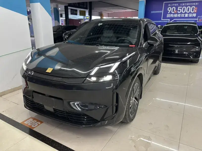 2023 Lynk & Co 08 с пробегом 50 000 км