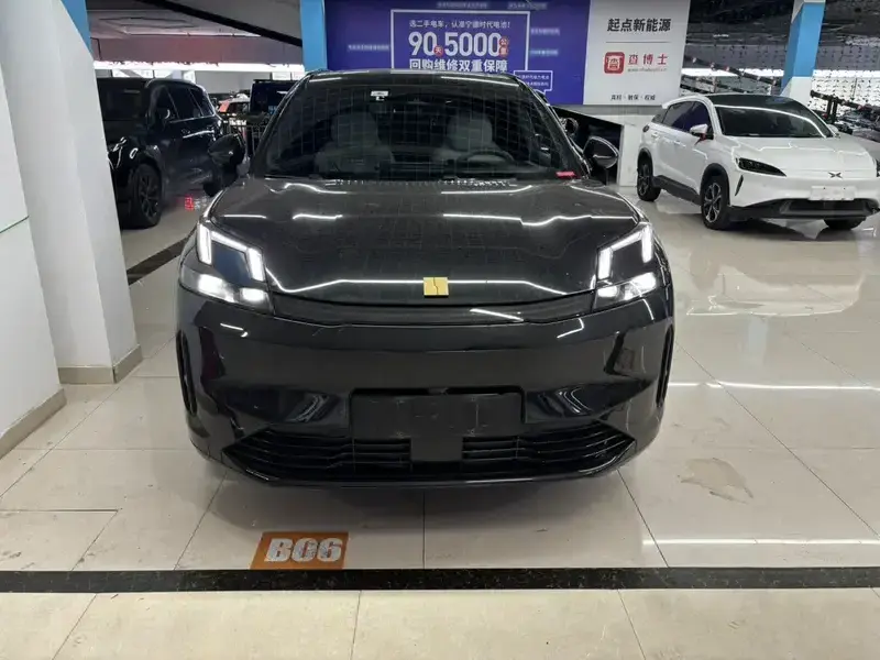 2023 Lynk & Co 08 с пробегом 50 000 км