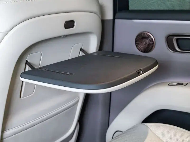 2025 Li Auto (Lixiang) i8 с пробегом 11 600 км