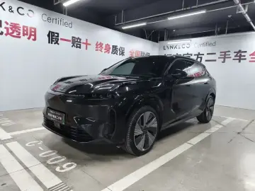 Lynk & Co 08