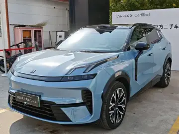 Lynk & Co 08
