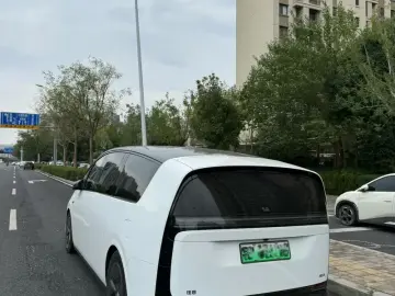 2024 Li Auto (Lixiang) Mega с пробегом 31 000 км