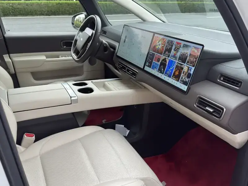 2024 Li Auto (Lixiang) Mega с пробегом 31 000 км