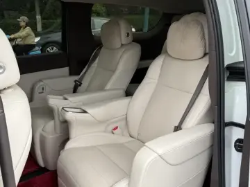 2024 Li Auto (Lixiang) Mega с пробегом 31 000 км