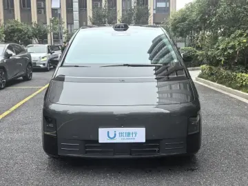2024 Li Auto (Lixiang) Mega с пробегом 113 000 км