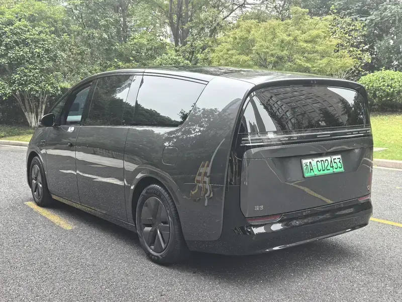 2024 Li Auto (Lixiang) Mega с пробегом 113 000 км