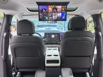 2024 Li Auto (Lixiang) Mega с пробегом 113 000 км