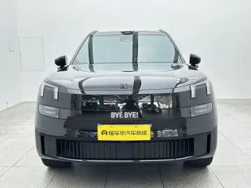 2025 Lynk & Co 900 с пробегом 7 200 км