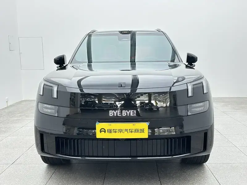 2025 Lynk & Co 900 с пробегом 7 200 км