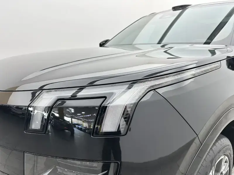 2025 Lynk & Co 900 с пробегом 7 200 км