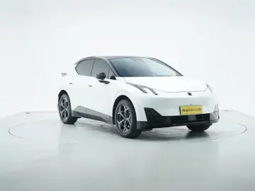 2025 Lynk & Co Z20 с пробегом 18 500 км