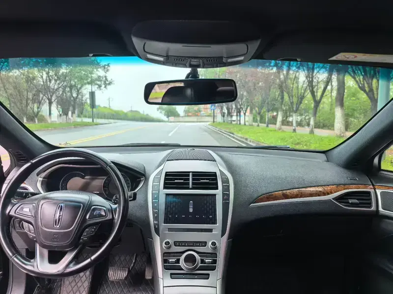 2017 Lincoln MKZ с пробегом 50 000 км