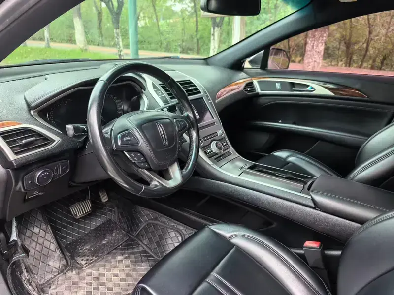 2017 Lincoln MKZ с пробегом 50 000 км