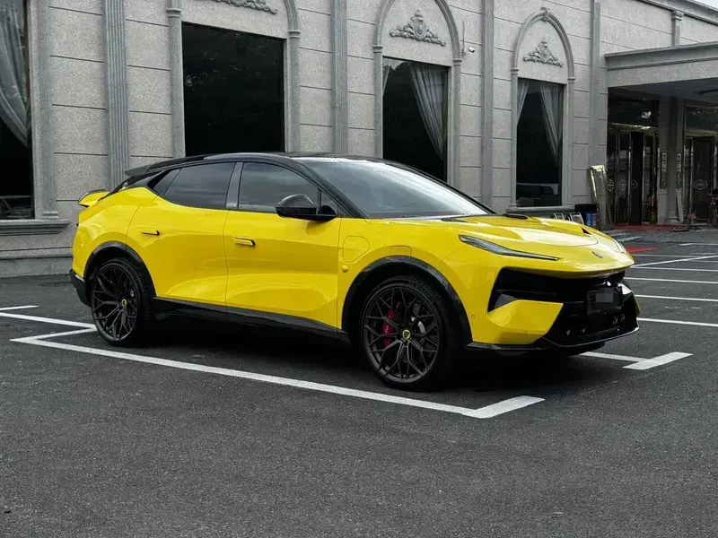 2023 Lotus Eletre с пробегом 39 000 км