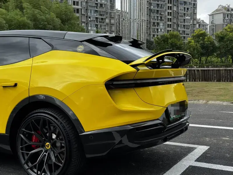 2023 Lotus Eletre с пробегом 39 000 км
