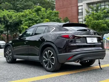 2020 Mazda CX-4 с пробегом 98 000 км