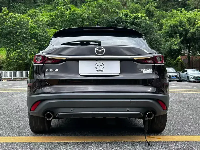 2020 Mazda CX-4 с пробегом 98 000 км