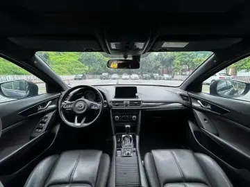 2020 Mazda CX-4 с пробегом 98 000 км