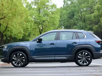 2023 Mazda CX-50 с пробегом 1 300 км