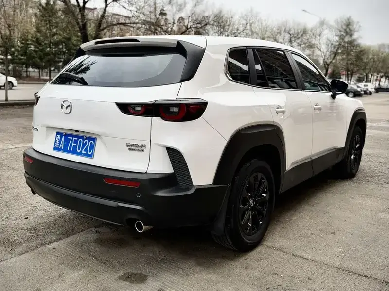 2023 Mazda CX-50 с пробегом 34 000 км