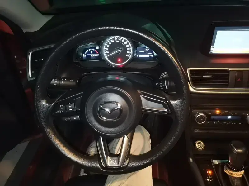 2017 Mazda Axela с пробегом 80 700 км