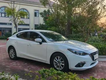 2016 Mazda Axela с пробегом 90 000 км
