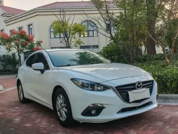 2016 Mazda Axela с пробегом 90 000 км