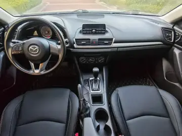 2016 Mazda Axela с пробегом 90 000 км