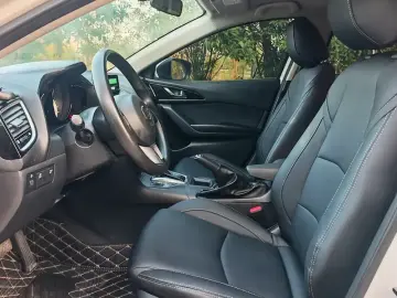 2016 Mazda Axela с пробегом 90 000 км