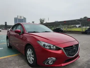 2016 Mazda Axela с пробегом 52 000 км