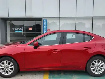 2016 Mazda Axela с пробегом 52 000 км