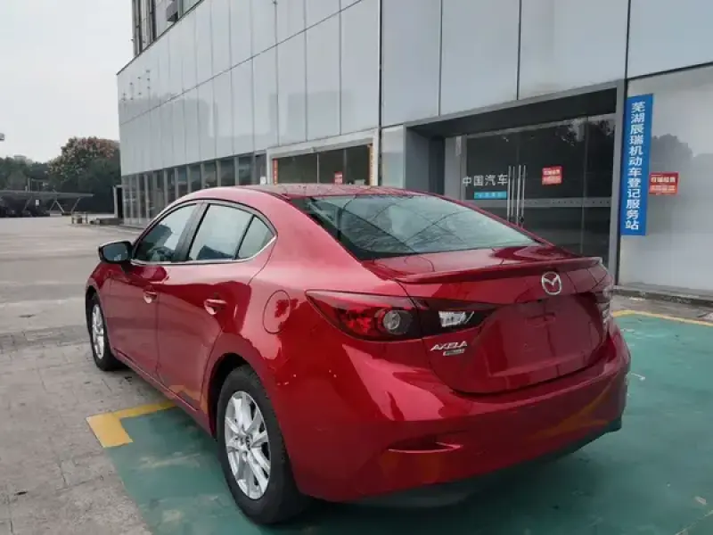 2016 Mazda Axela с пробегом 52 000 км
