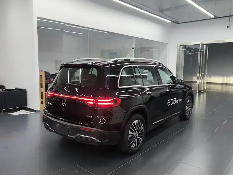 2023 Mercedes-Benz EQB с пробегом 14 500 км